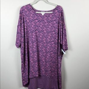LIKE NEW LuLaRoe Irma Shirt